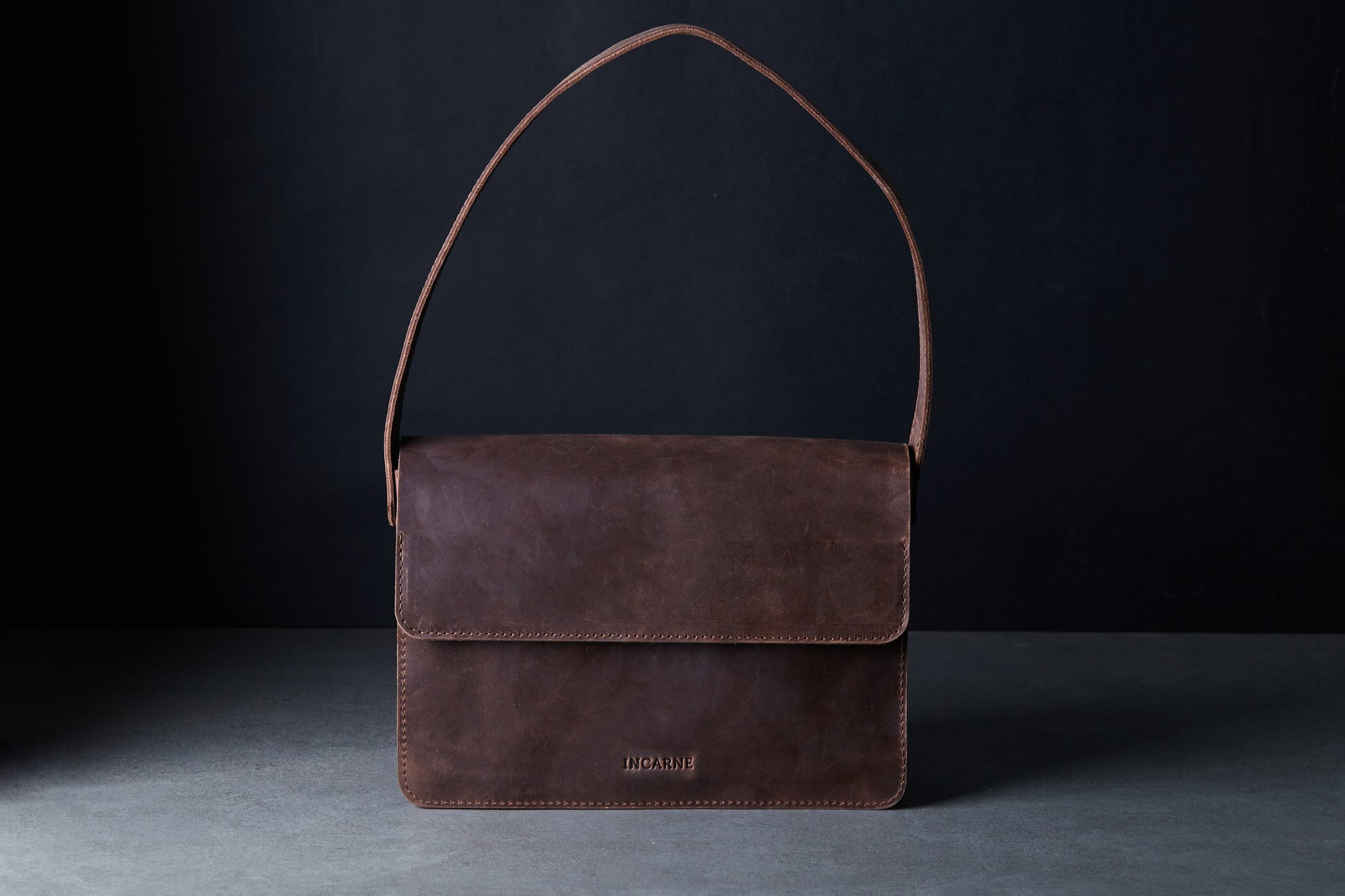 unisex brown leather bag 